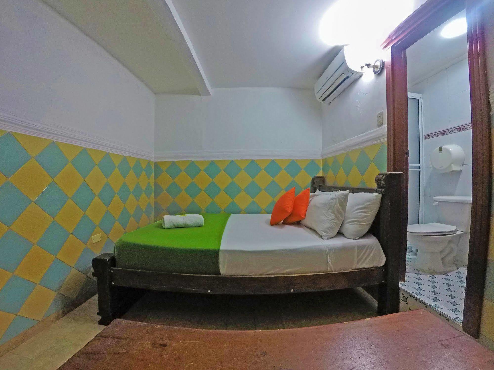 Marlin Hostel Cartagena Exterior foto